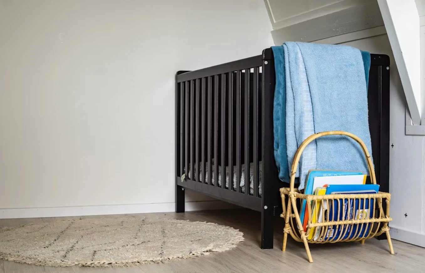 Can An Adult Fit In A Crib