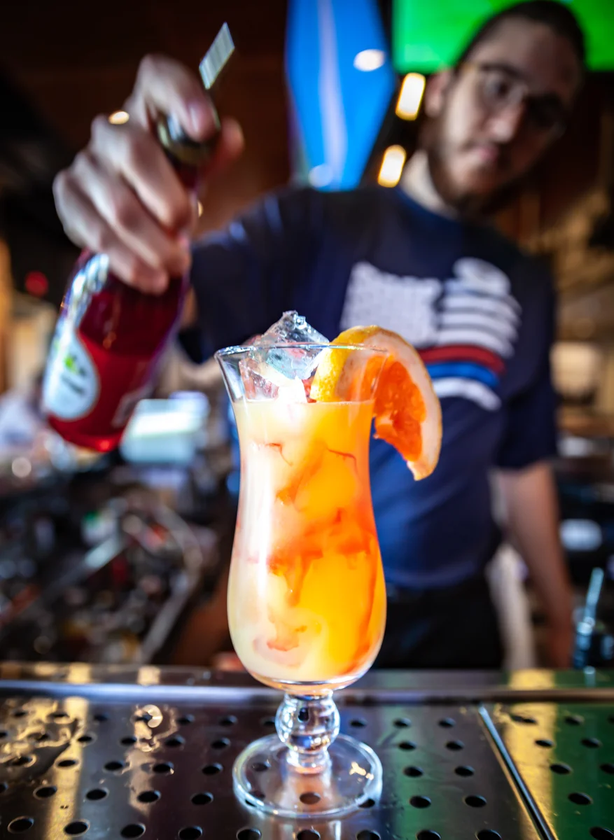 Bar4.jpg