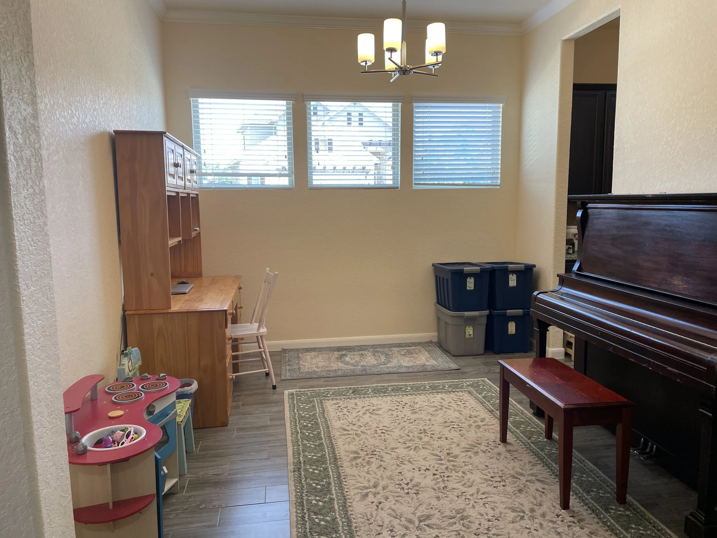 After picture, organized room in San Antonio