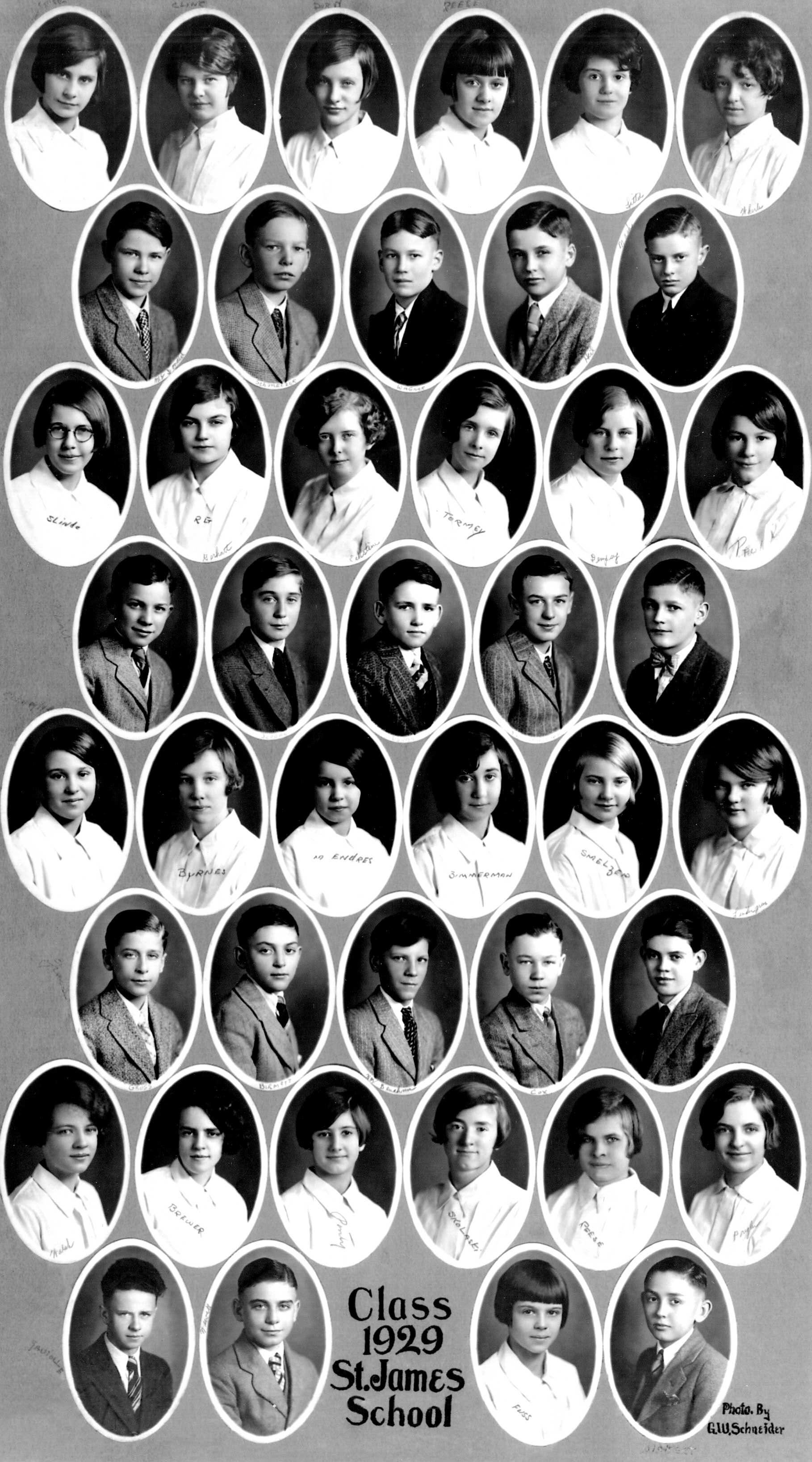 Bonnie Moschkau - 8th Grade 1929.jpg