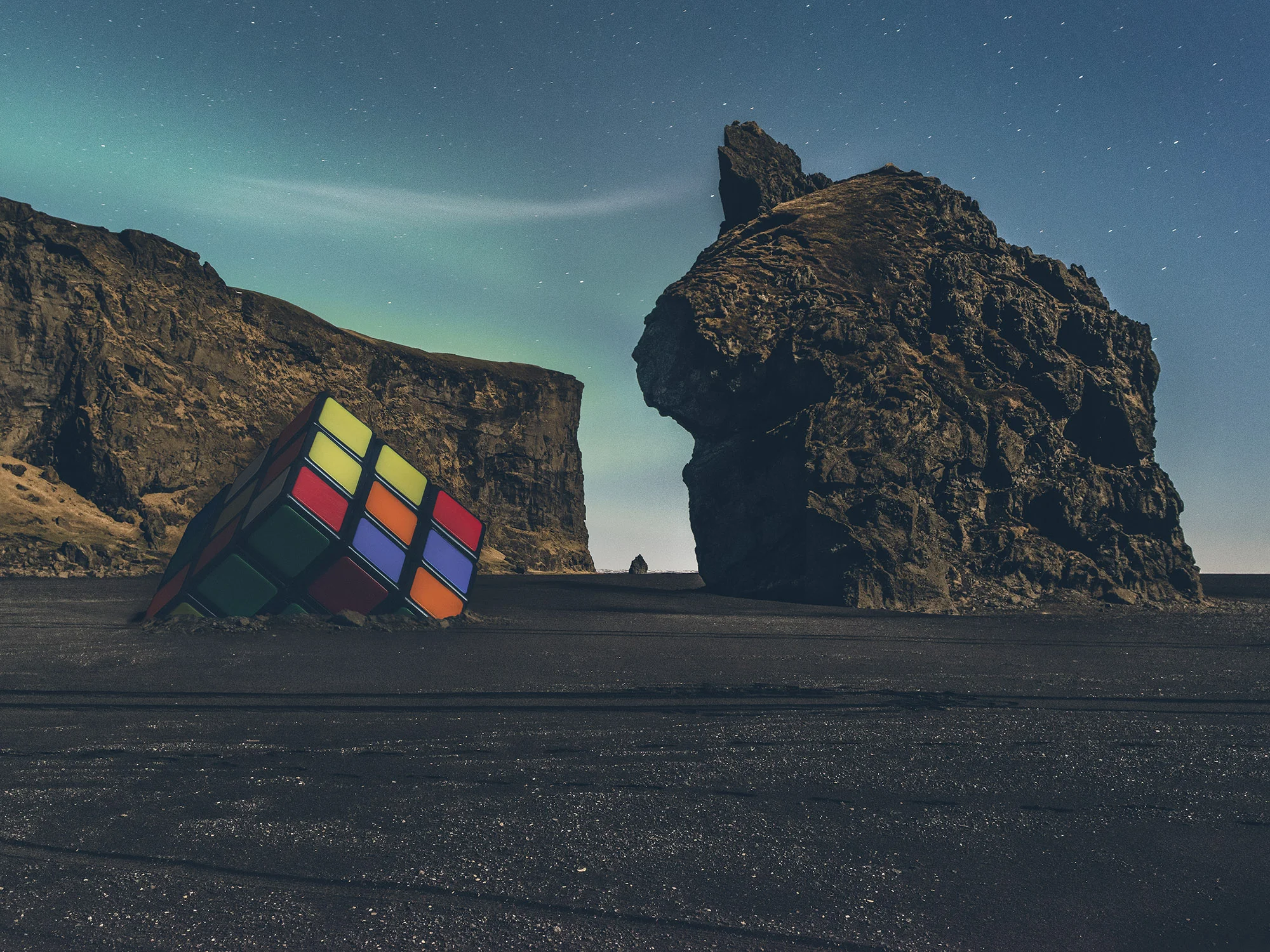06_NOSTALGIES_The cubic monolith_Vincent_Bousserez_LR.jpg