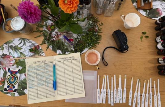 PERFUMERA CURANDERA ON THE ROAD with Leanne Hirsh