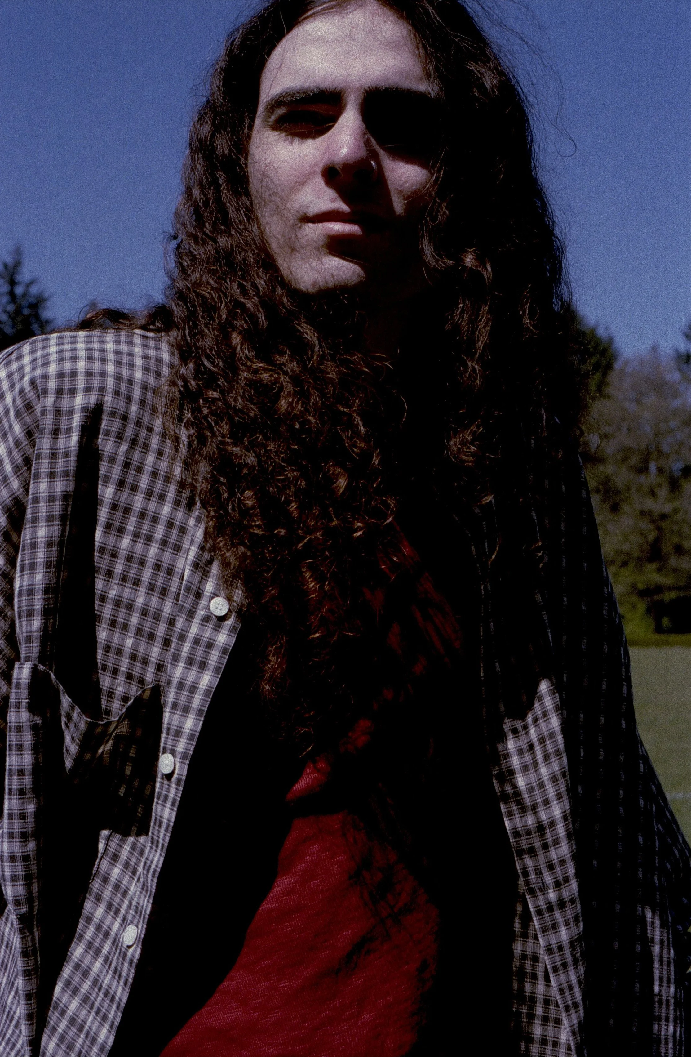 35mm_wallace_SS26_editorial_april_2026_9.jpg