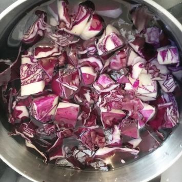 Cut Red Cabbage in colander.jpg