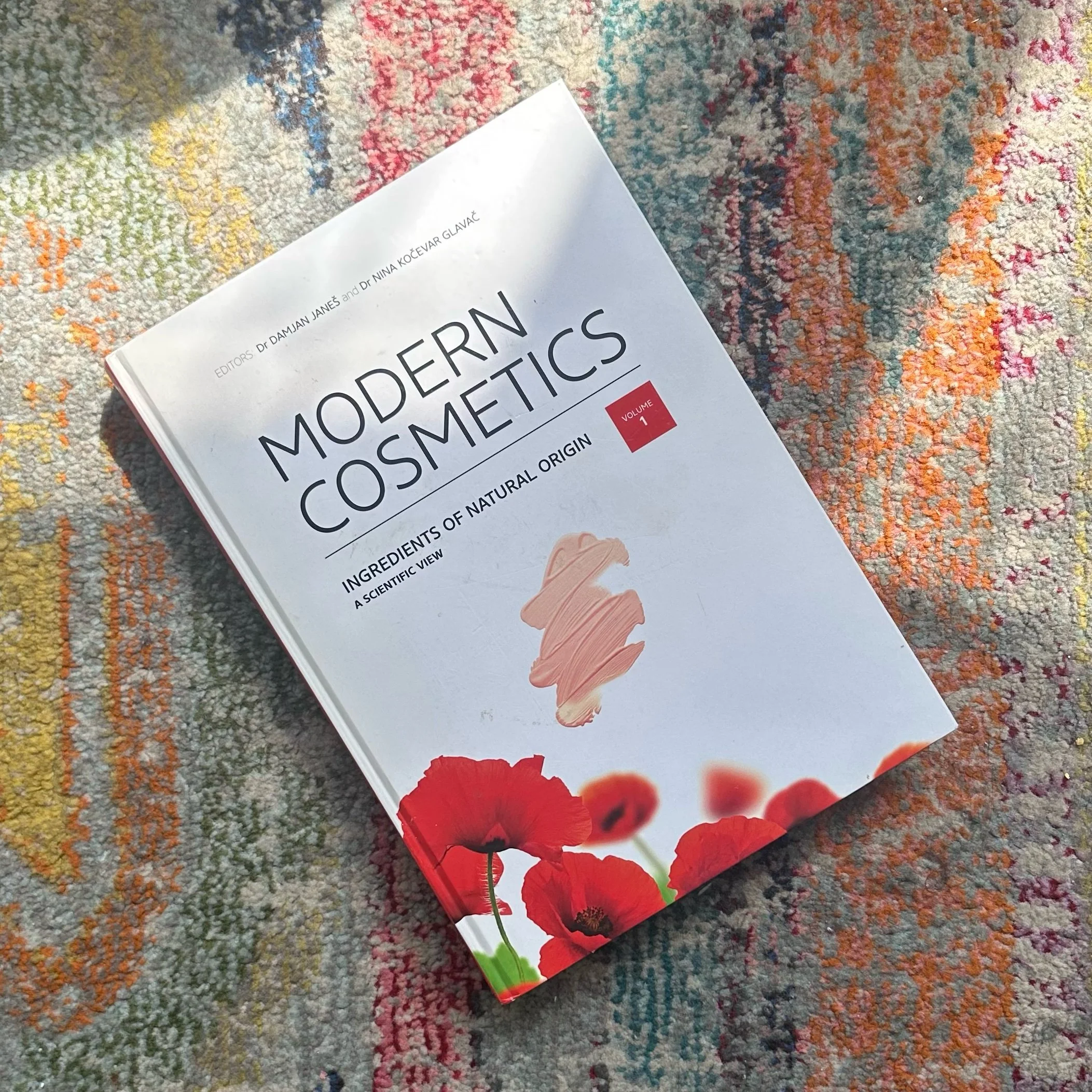 Book Review: Modern Cosmetics – Your Ultimate Ingredient sidekick, Backed by Science