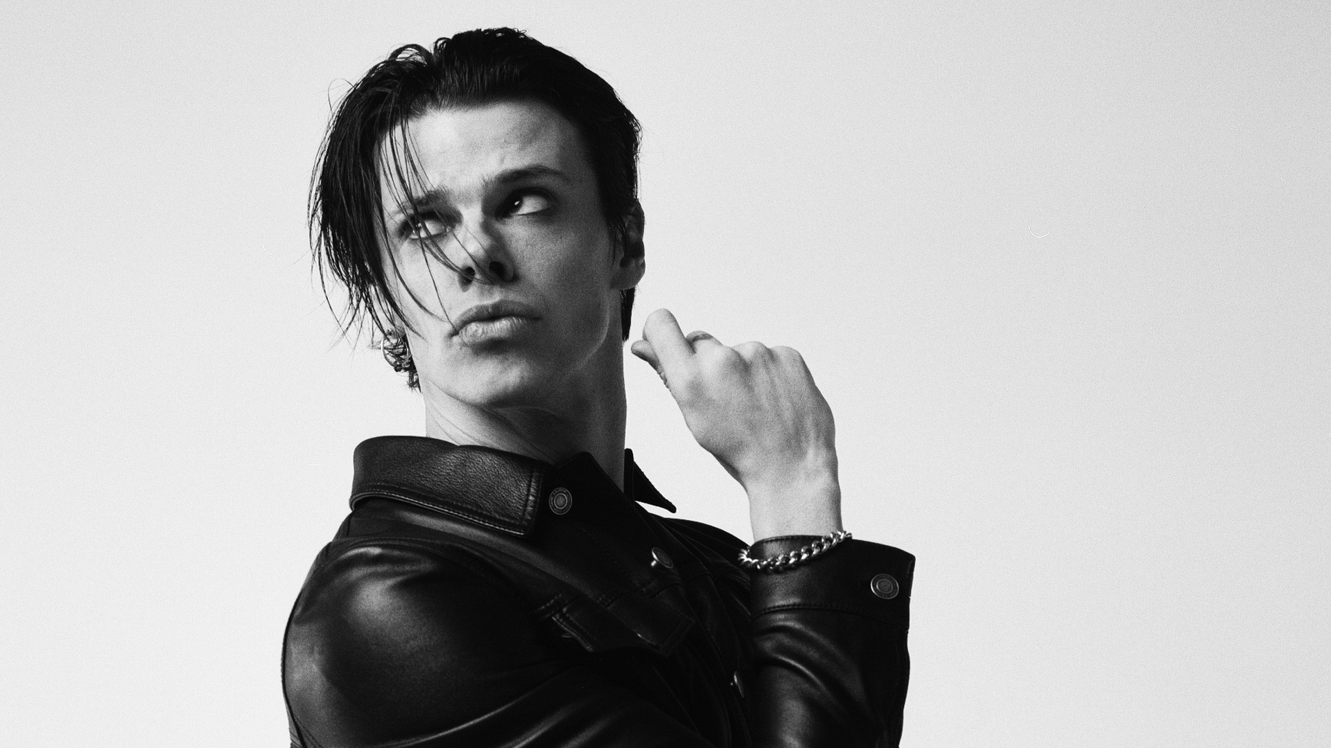 For Sale - 2 Yungblud concert tickets with parking 