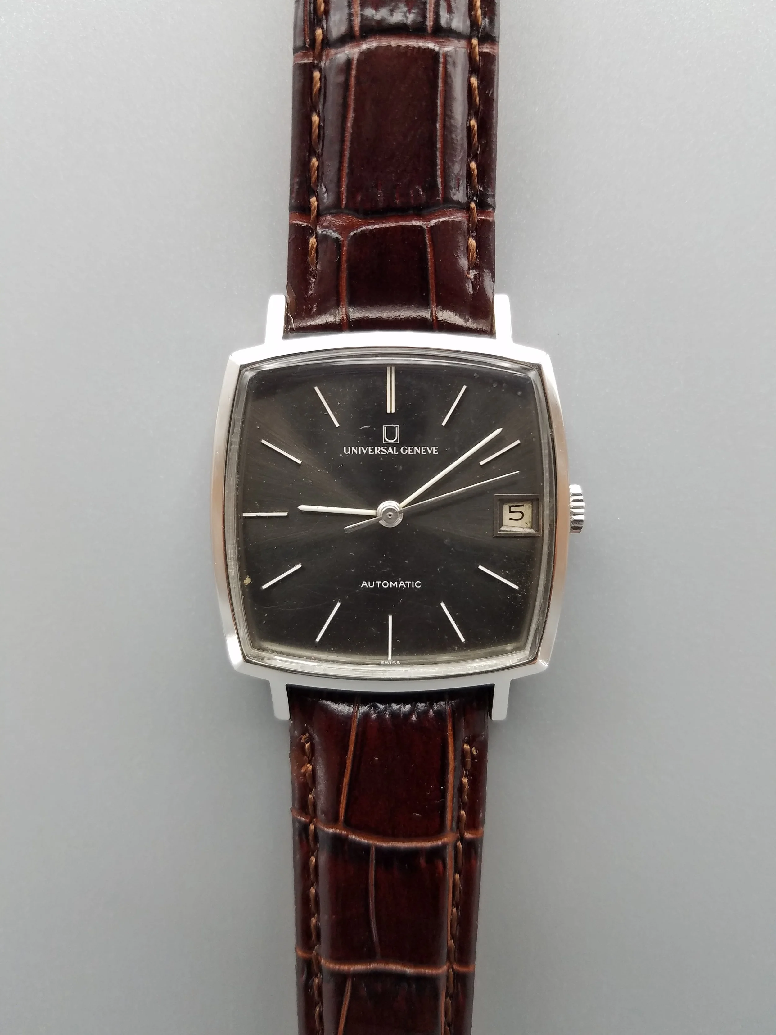 Universal Geneve Micro Rotor Automatic (on special)