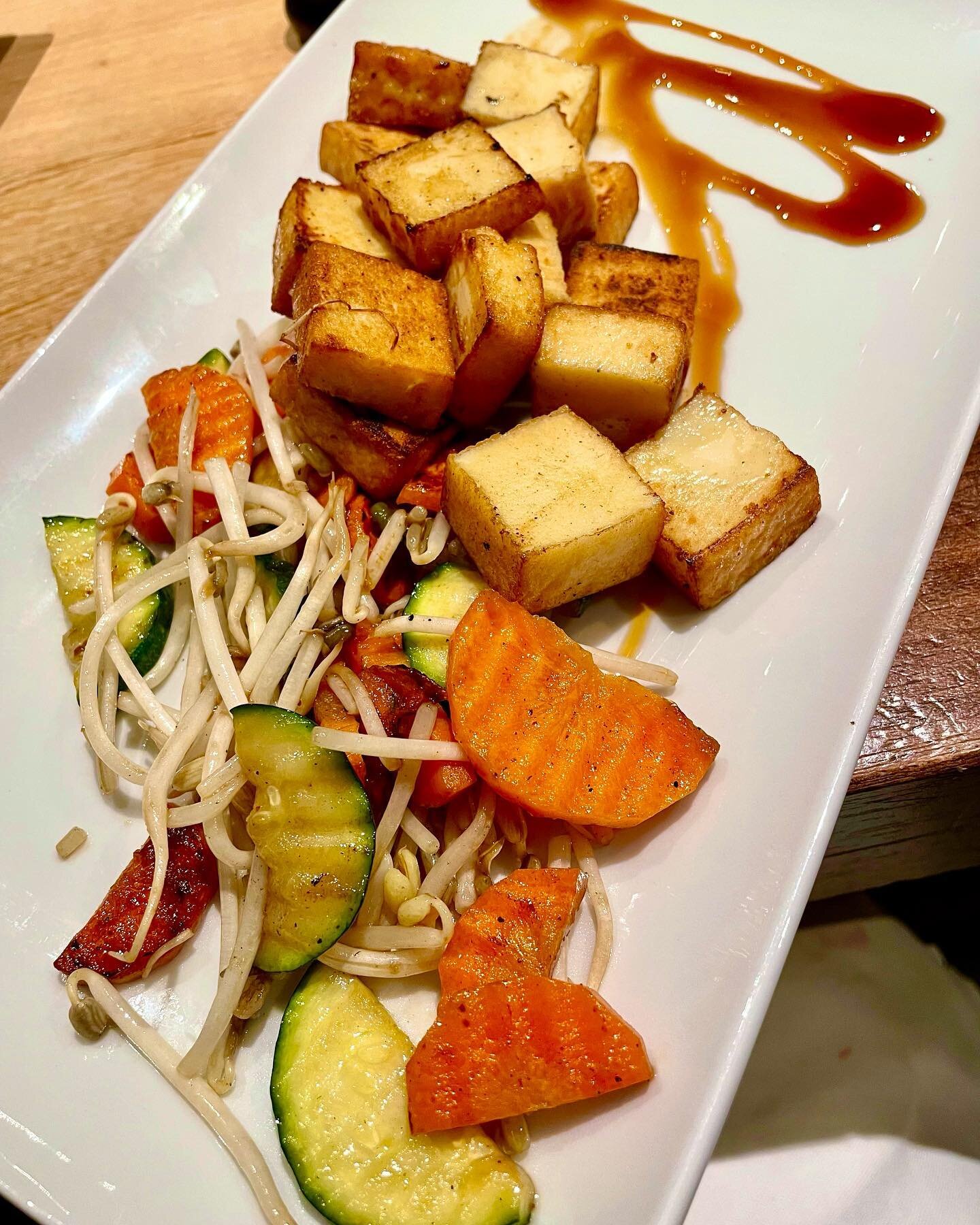 Yummy hibachi tofu &amp; crunchy veggies! Simple, clean and delish.  This resto is one of my favorites in @zermatt.matterhorn. Check them out if you visit this magical, winter wonderland.