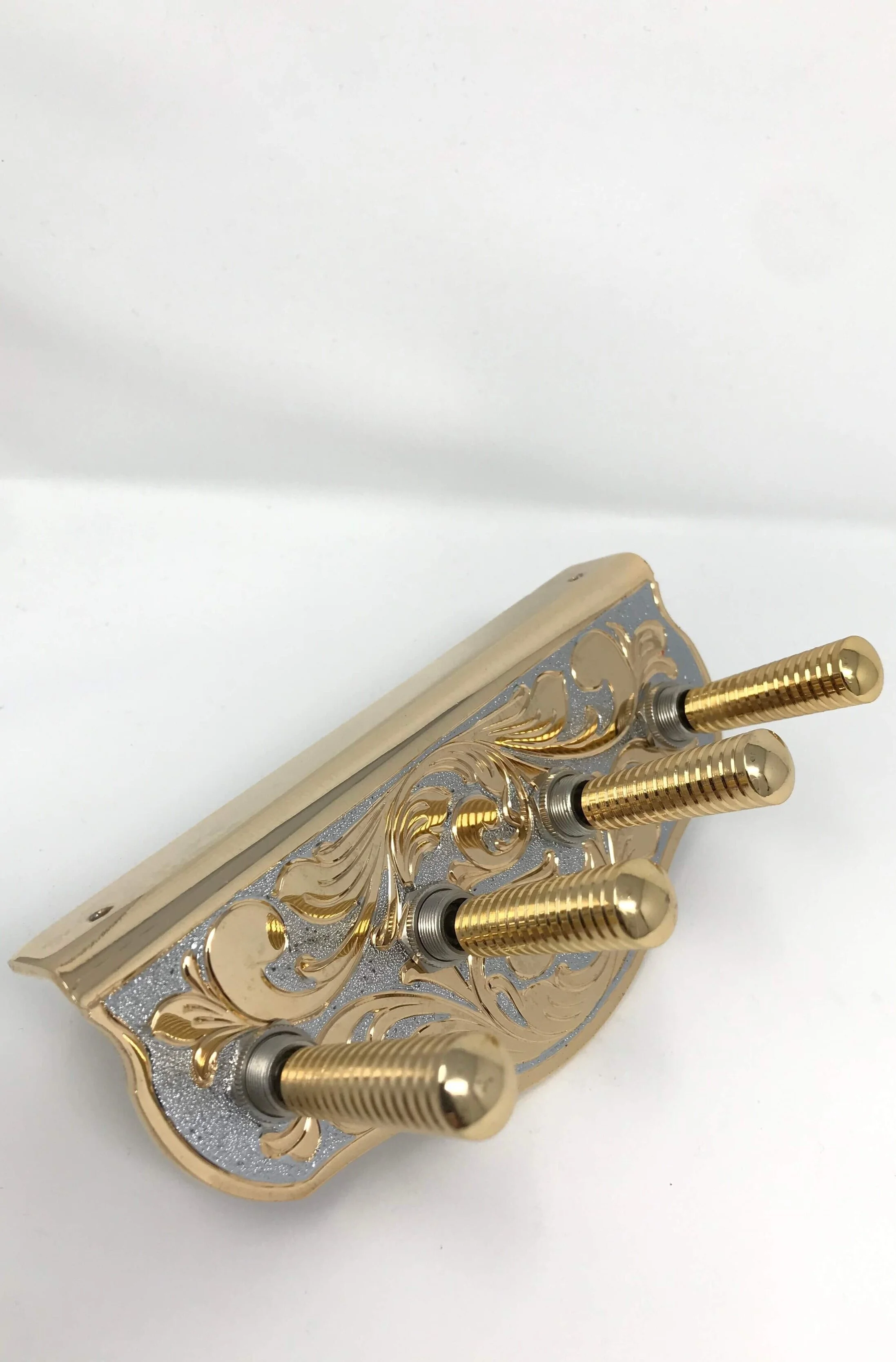 Two Tone Gold Chrome Engraved W/ Ribbed Gold