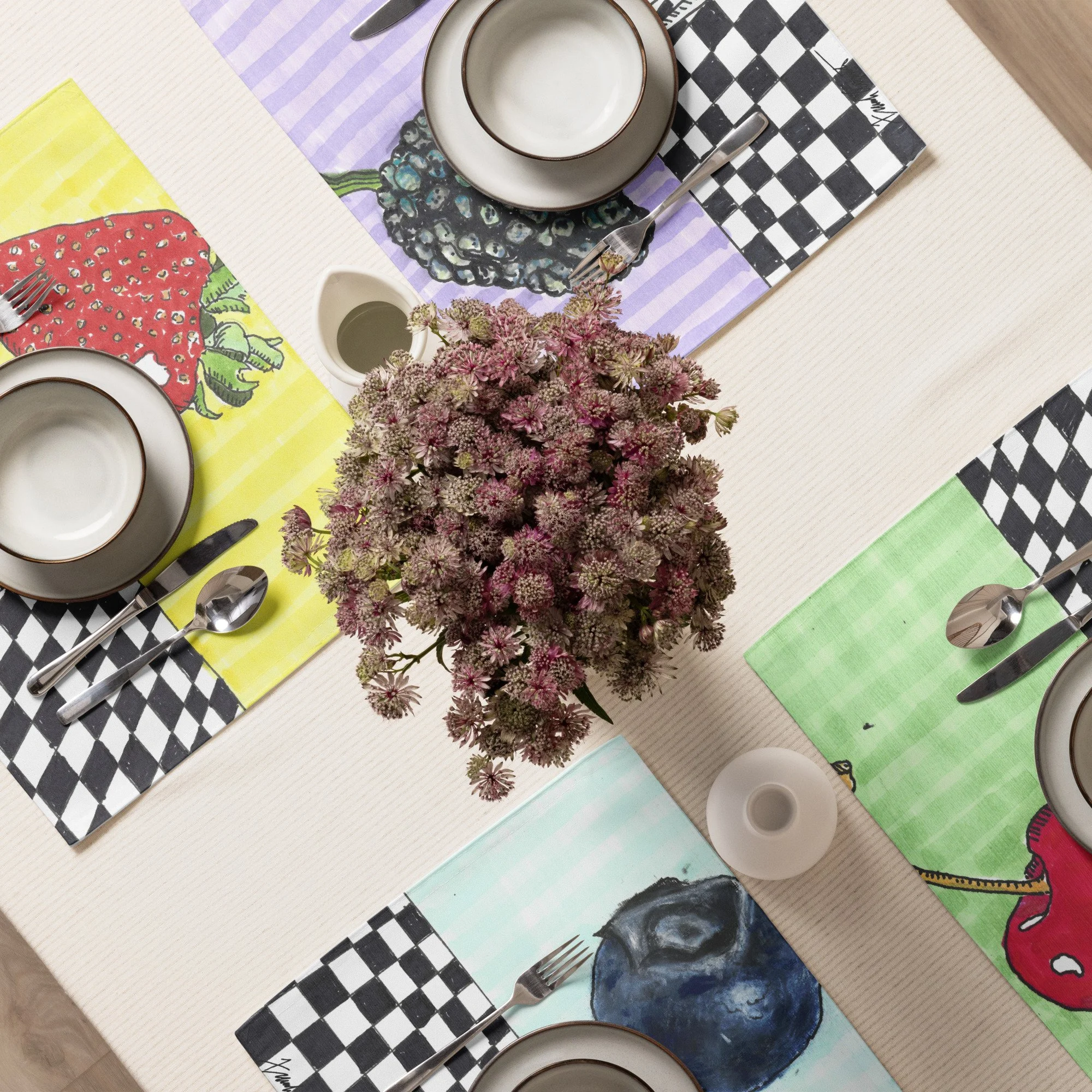 placemat-set-(4)-white-front-68f41bc1639fa.jpg