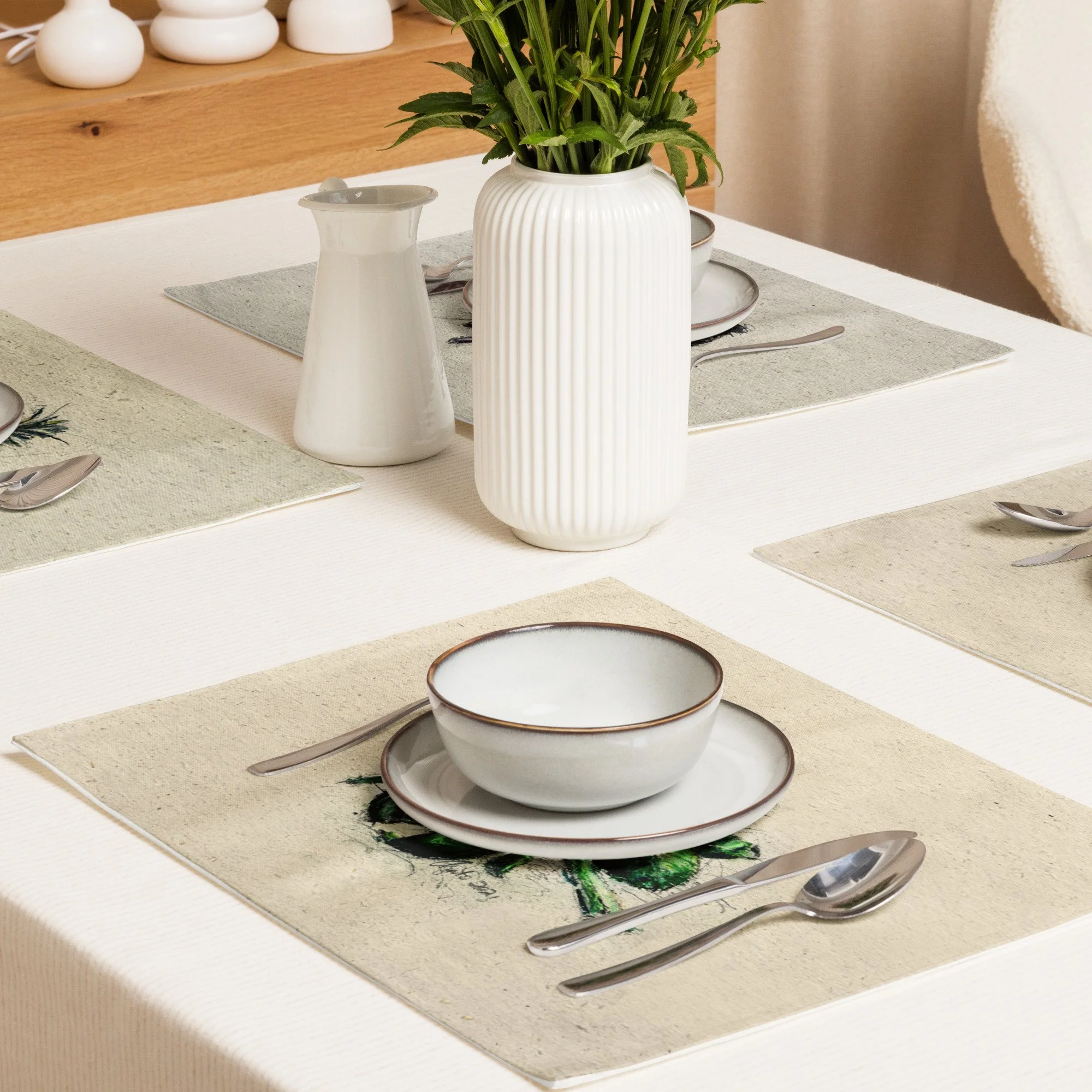 placemat-set-(4)-white-front-68f41caa115ef.jpg