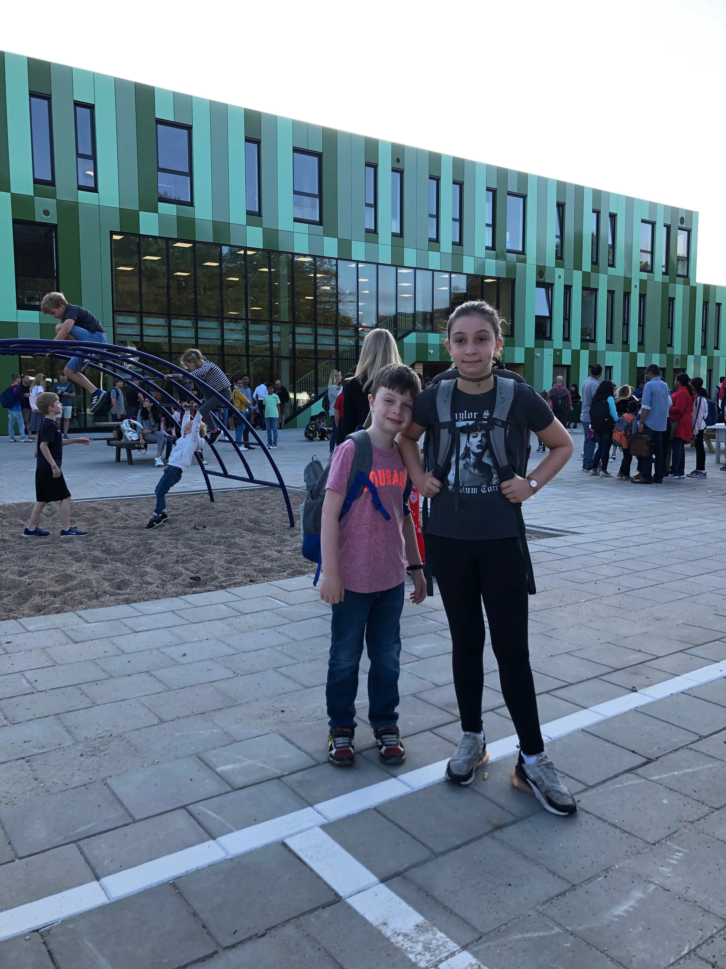 Amsterdam: AICS Community School