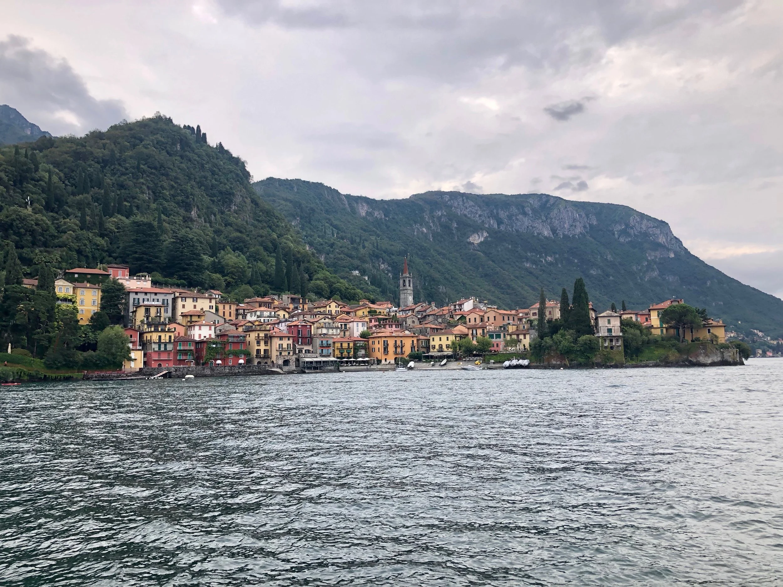 Hi Varenna! You are awfully pretty too.