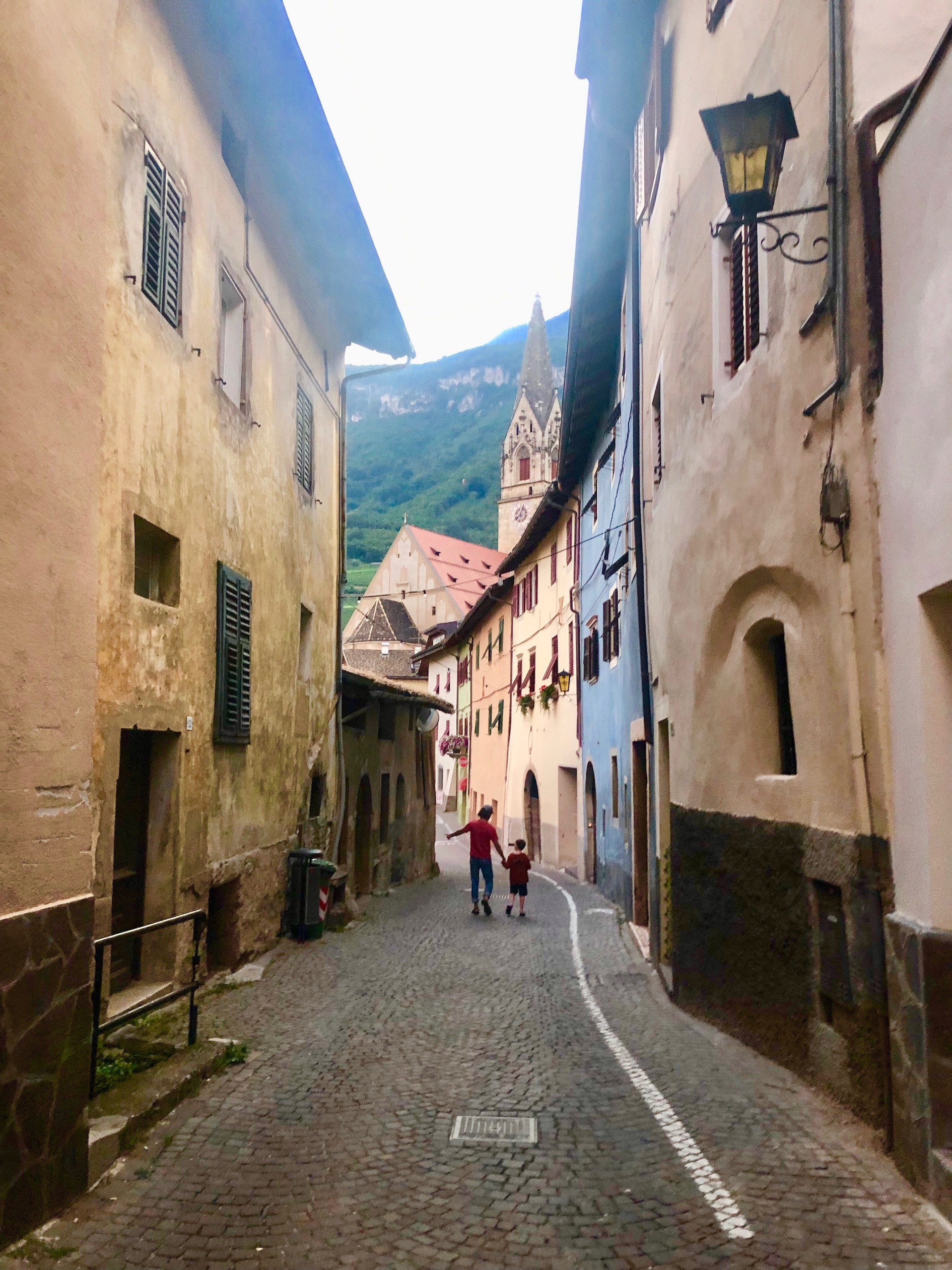 Tramin an der Weinstrasse and the Dolomites