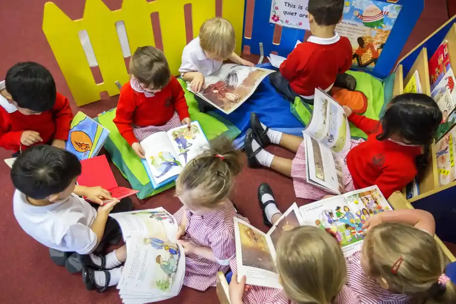 Dear Damian Hinds, You Must Be Dying to Correct Jeremy Hunt’s Nonsense About Children’s Reading