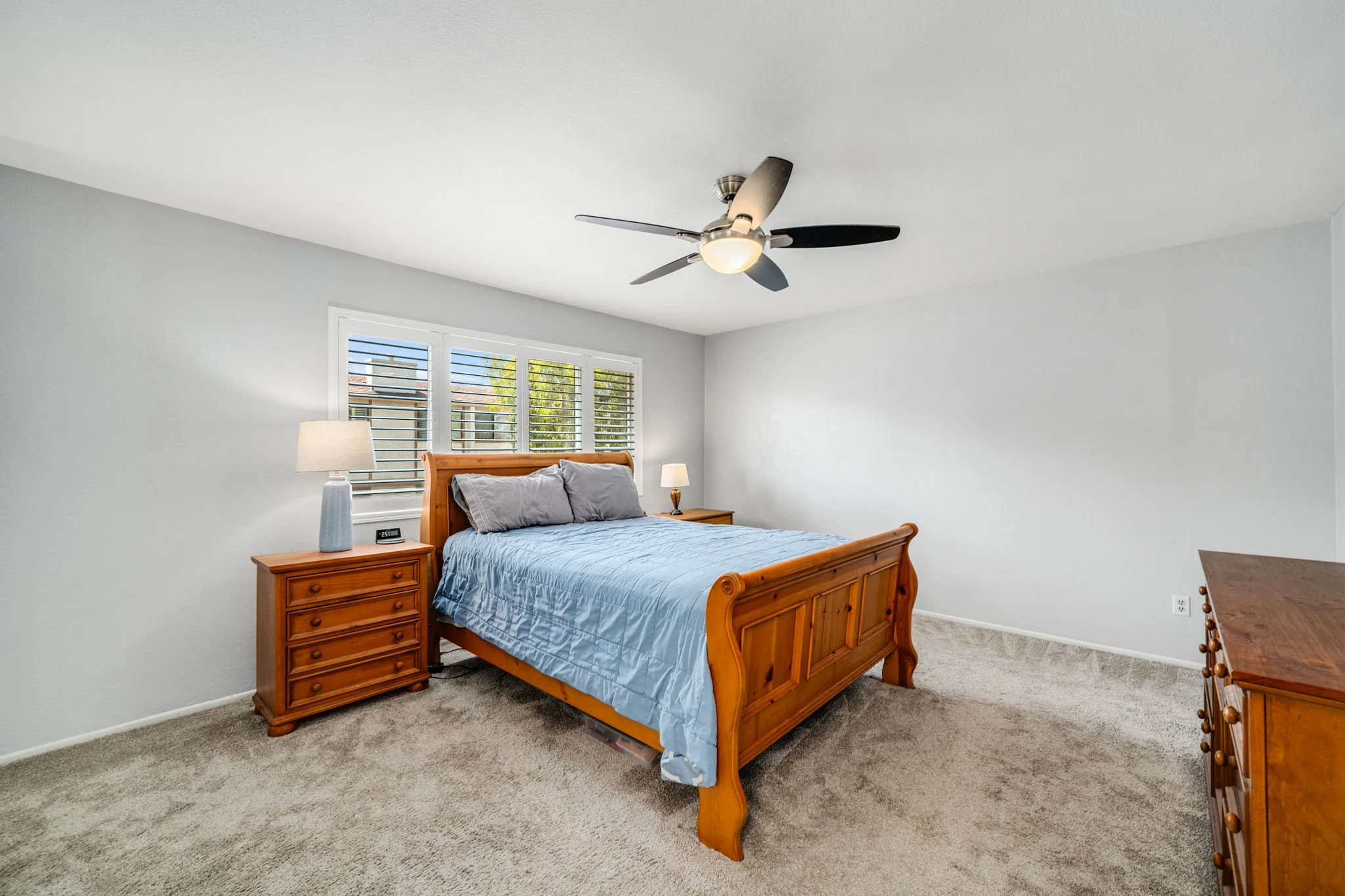 27-1910 W Palmyra Ave 135-2.jpg