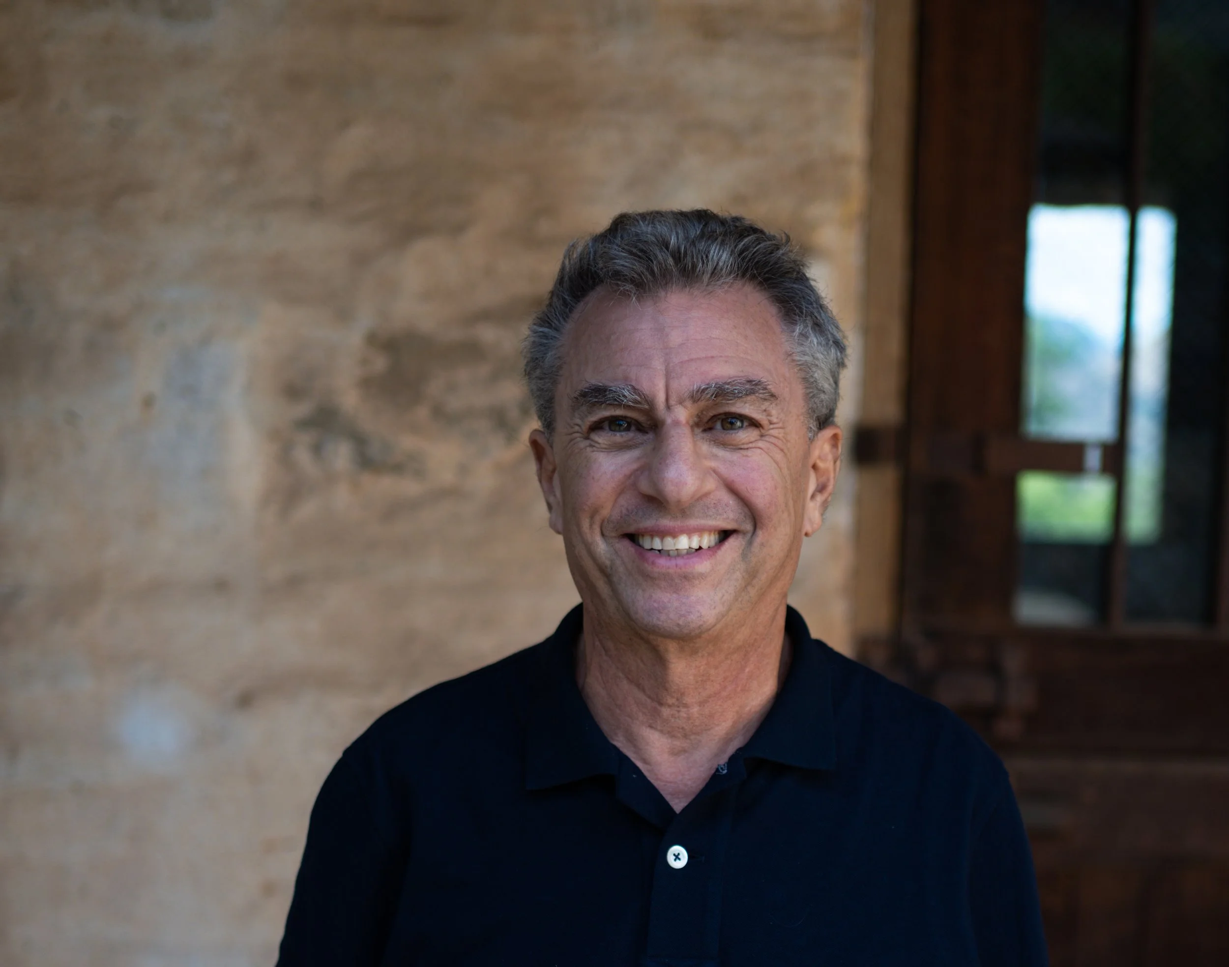 Indie Music Publisher Omnibus Press to Distribute ZE Books in UK