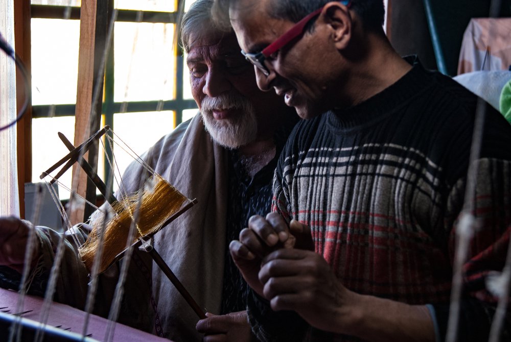 Deepak Badhwar with a weaver