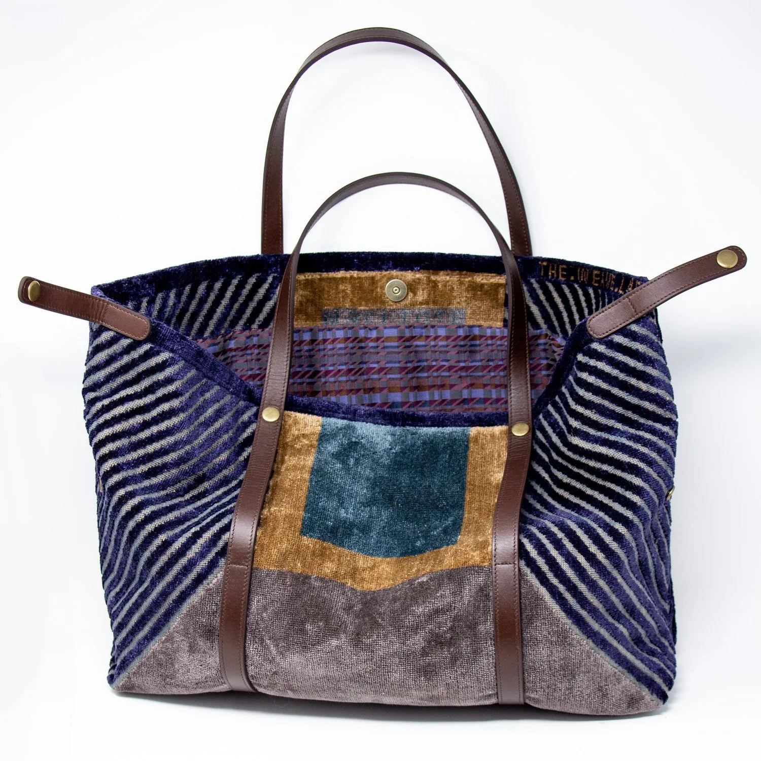 A bag from The Weave Lab, made of dead-stock yarns, available to the general public