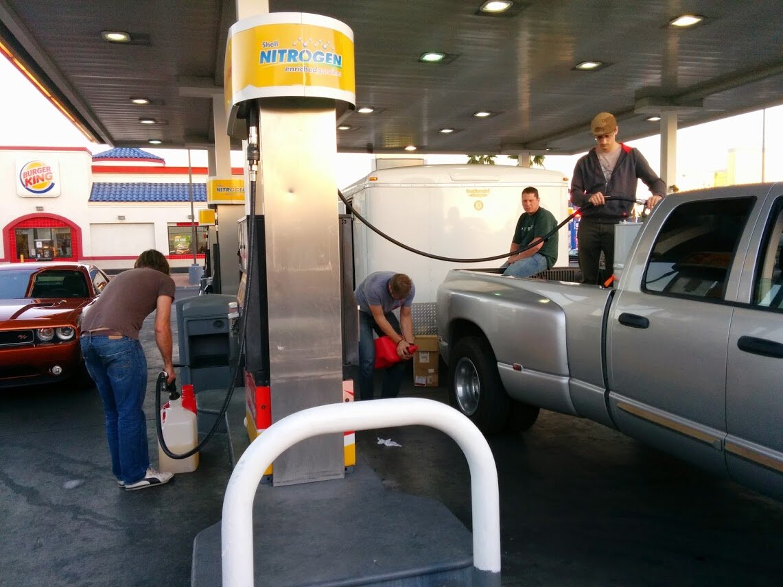 1411_LVMS_PumpingFuel.jpg