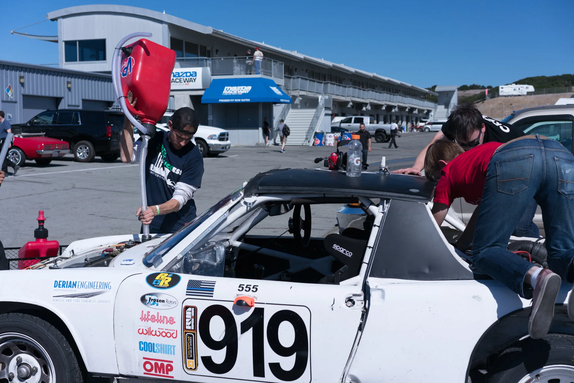 1710_LagunaSeca_LuckyDog_TC306094.jpg