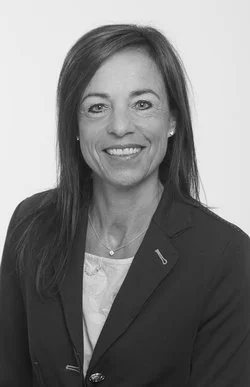 Burkhardt_Anita-klein3_93f2f0732c.jpg
