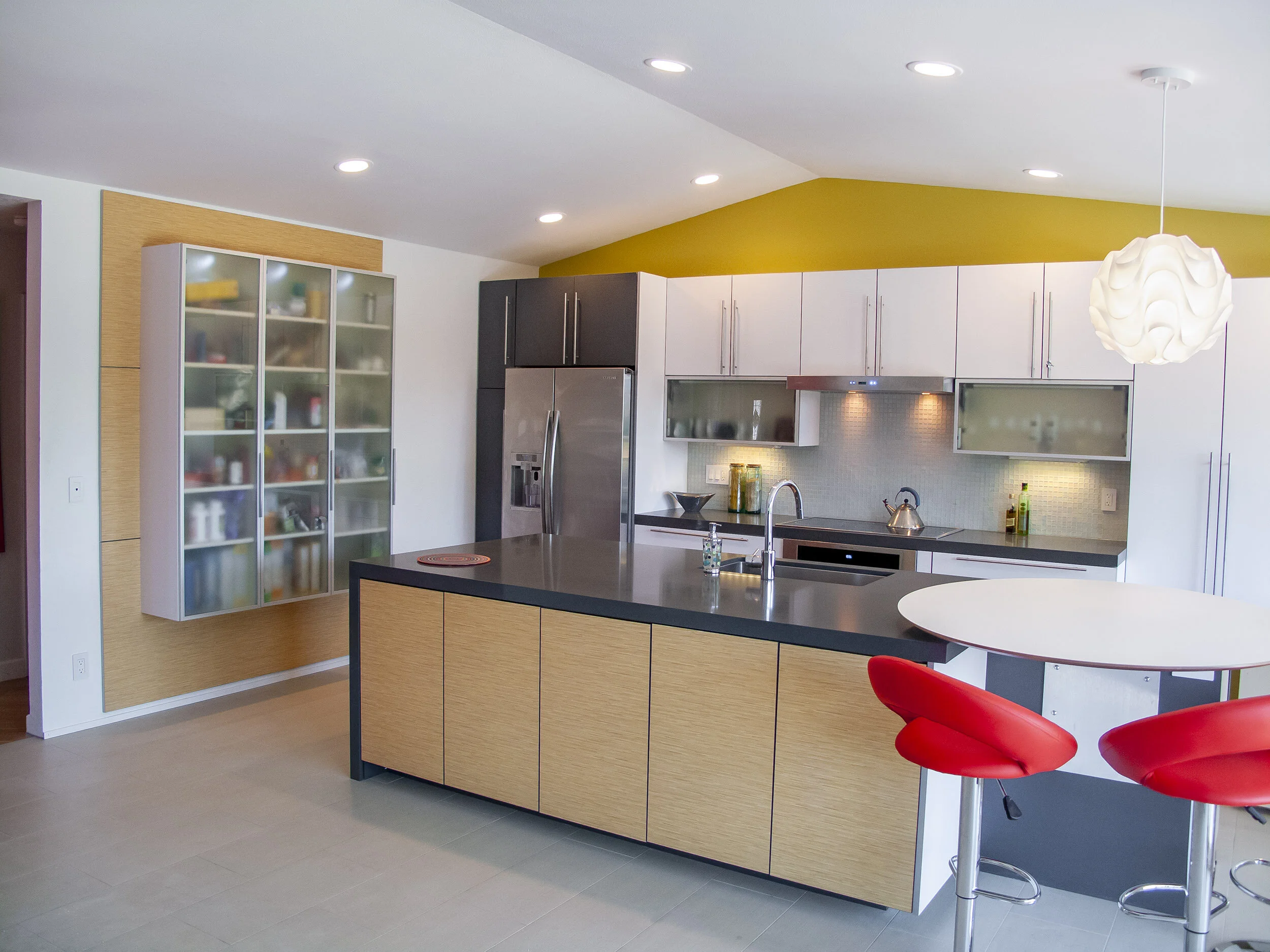 GregGutbezahl-178-Kitchen002.jpg