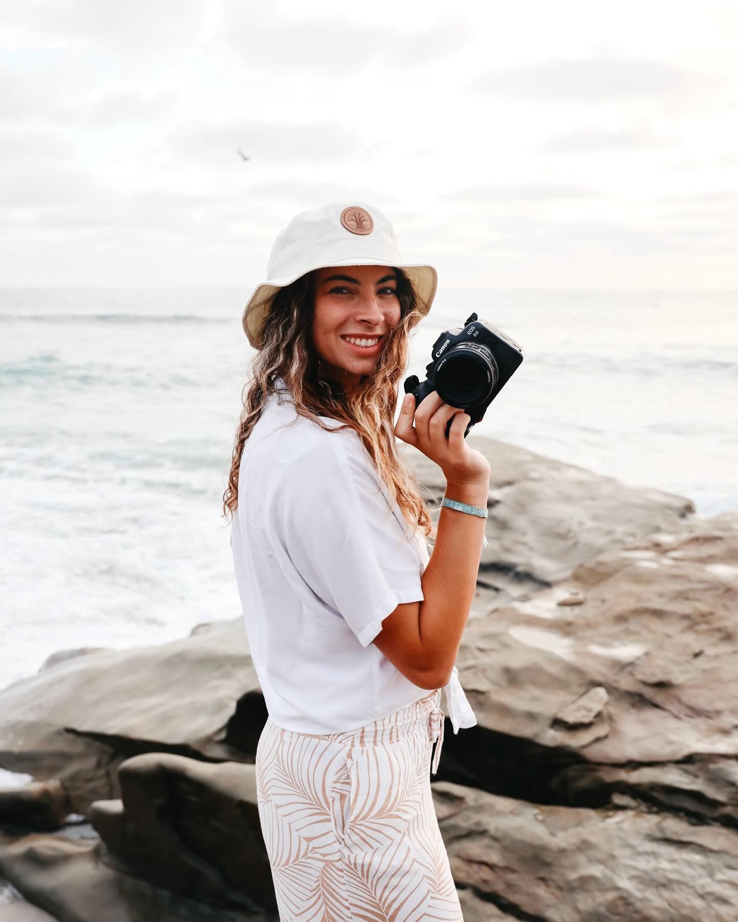 I HAVE BIG NEWS!! 

I am relocating to Australia for a bit!! 🇦🇺🦘🐨

I know I know, kind of random! But it&rsquo;s been a dream of mine to live abroad for a while now! 

I will be in Australia for the next 6 months. 

Planning on doing some photo/v