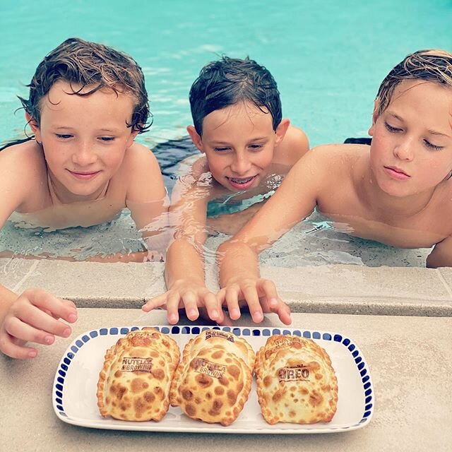 Summer in Miami is hot 🥵!! With the kids on vacation, and lots of time in the water, comes with hunger 🤤 That&rsquo;s why we give you the best solution for that moment&hellip; .. with some empanadas waiting for them as soon as they leave the pool!
