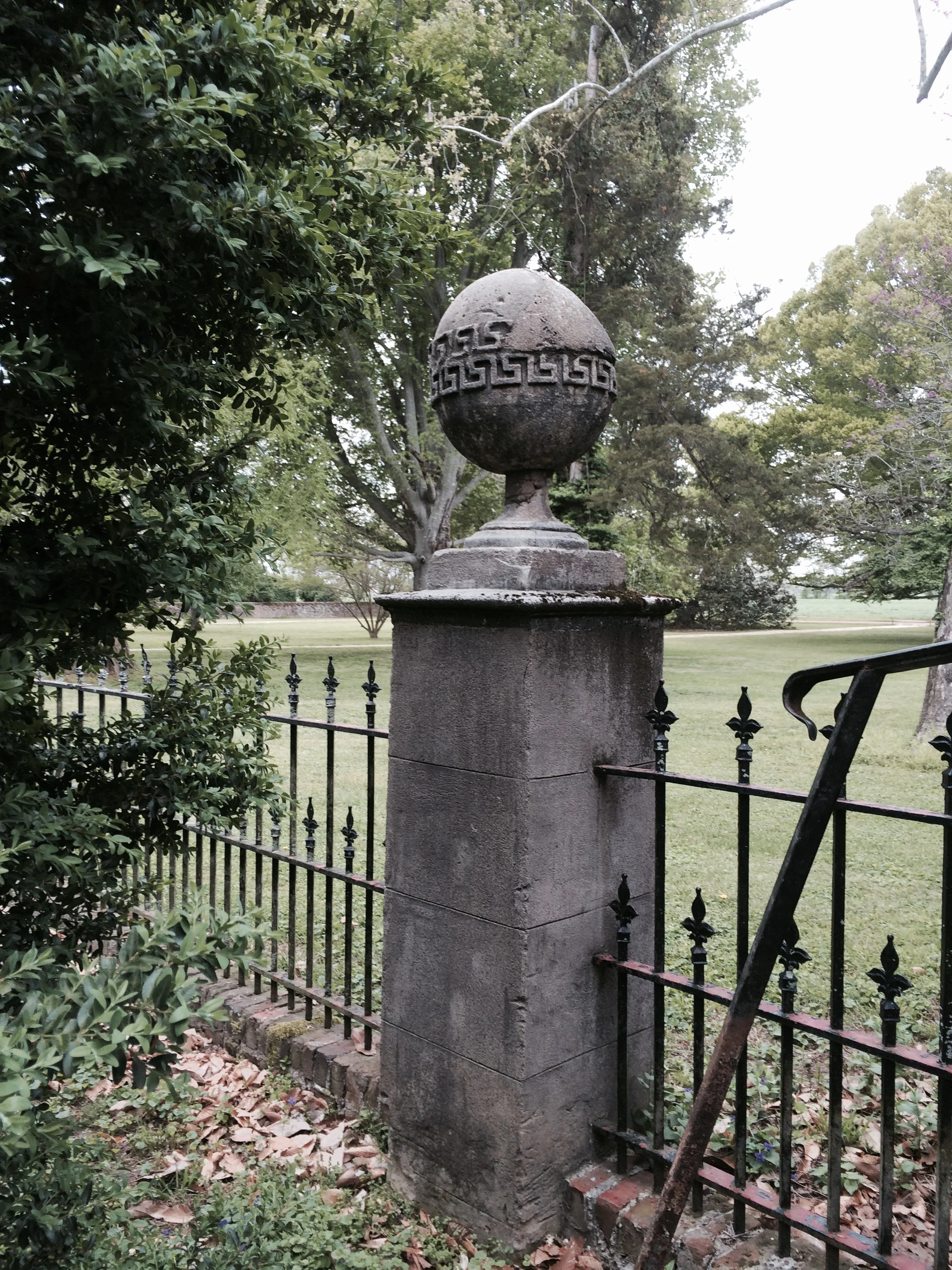 Greek Key. Clairvoyee finial. Westover. 2015 ©betsygibson