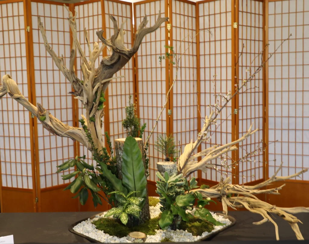Photo ©Betsy Gibson Design, Ikebana Exhibit, Boston Flower and Garden Show, 2019