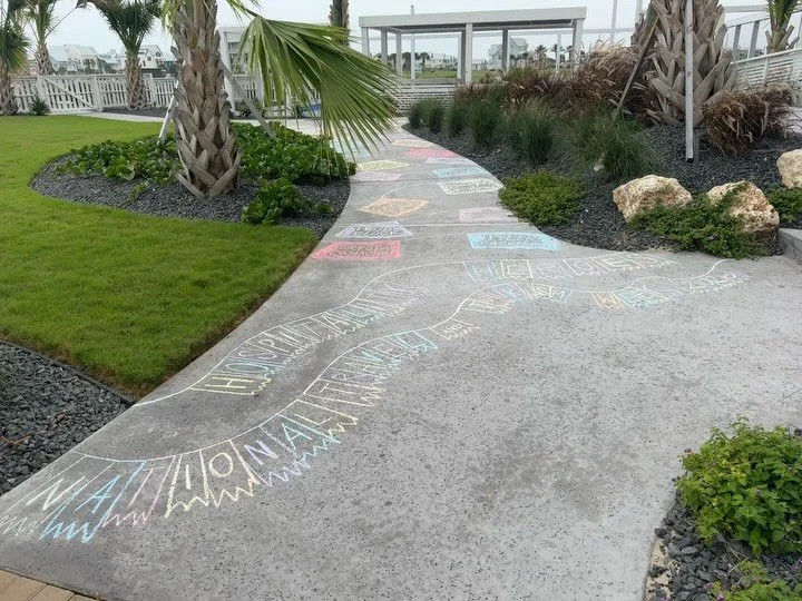 Fun #chalk project this morning by the beach on #cincodemayo! Today is the celebration for National Travel and Tourism Week 2026 put on by @visitportaransas at the beautiful @palmillabeach poolside club! There&rsquo;s always something going on in #po