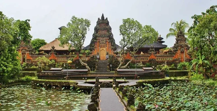 ubud.webp