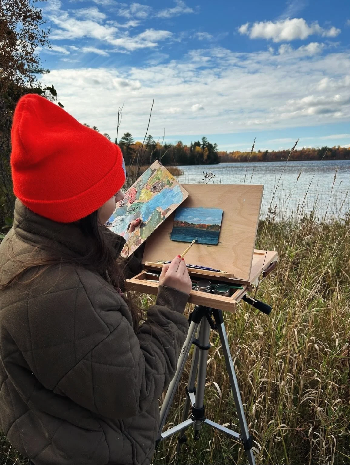 ✨ En plein air at Pine Lake surrounded by the wild beauty of Northern Minnesota, where bald eagles soared overhead, trumpet swans glided across the cool waters, and bear tracks and distant wolf howls reminded us how alive landscape truly is.

This re