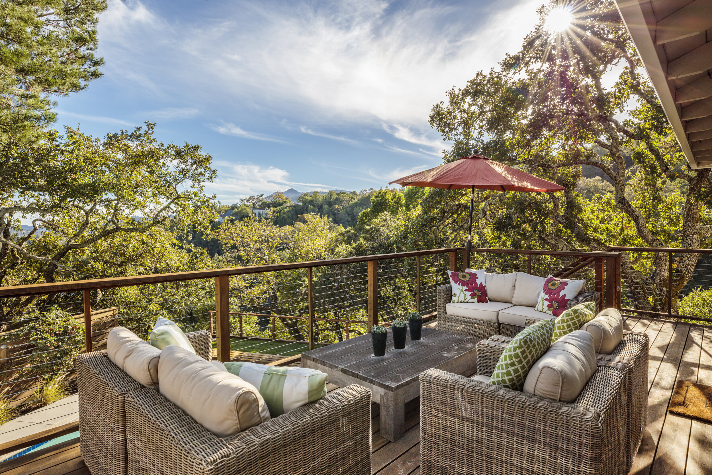 30-7-Lillian-Ct-San-Anselmo-deck-high-res.jpg