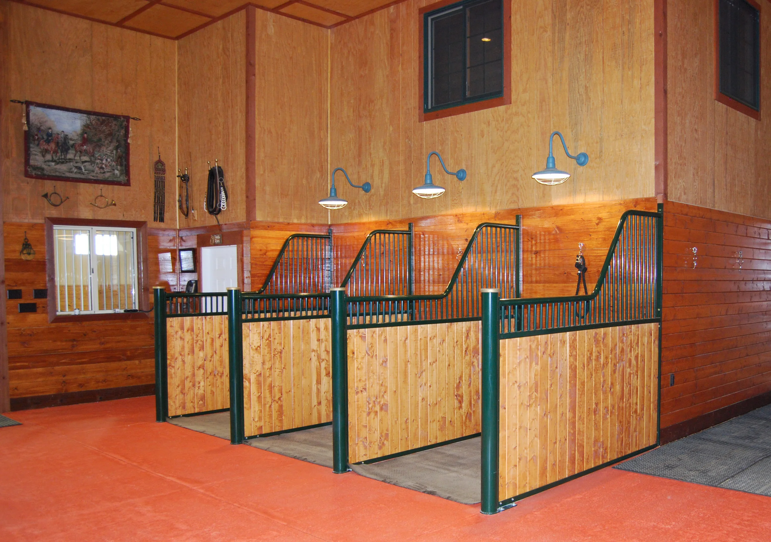 Professional Horse Barn Accessories Rubber Pavers & Custom Barn Doors