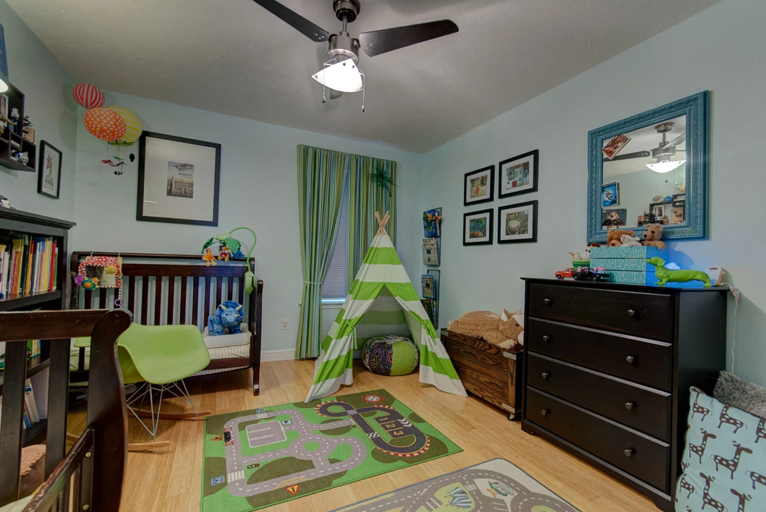 custom-workroom-soft-furnishings-custom-drapery-window-coverings-custom-childresn-room-huntsville-northwest-arkansas-1.jpg
