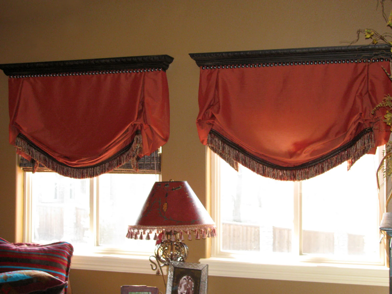 custom-soft-balloon-shade-drapery-workroom-soft-furnishings-custom-window-coverings-huntsville-northwest-arkansas-1.jpg