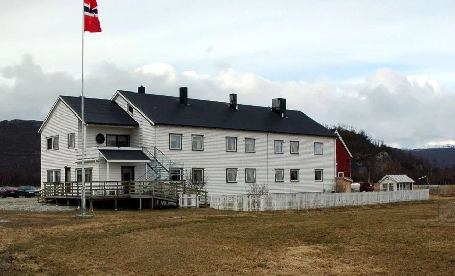 Rådmannen vurderer avtalen med Solbrått