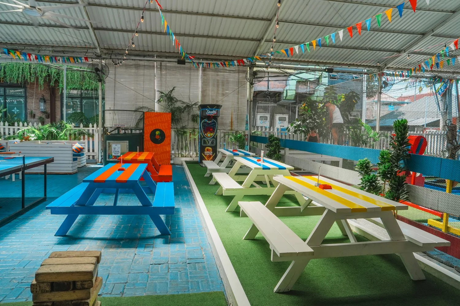 restaurant with carnival vibe! only at Shooters Bali - Seminyak.jpg