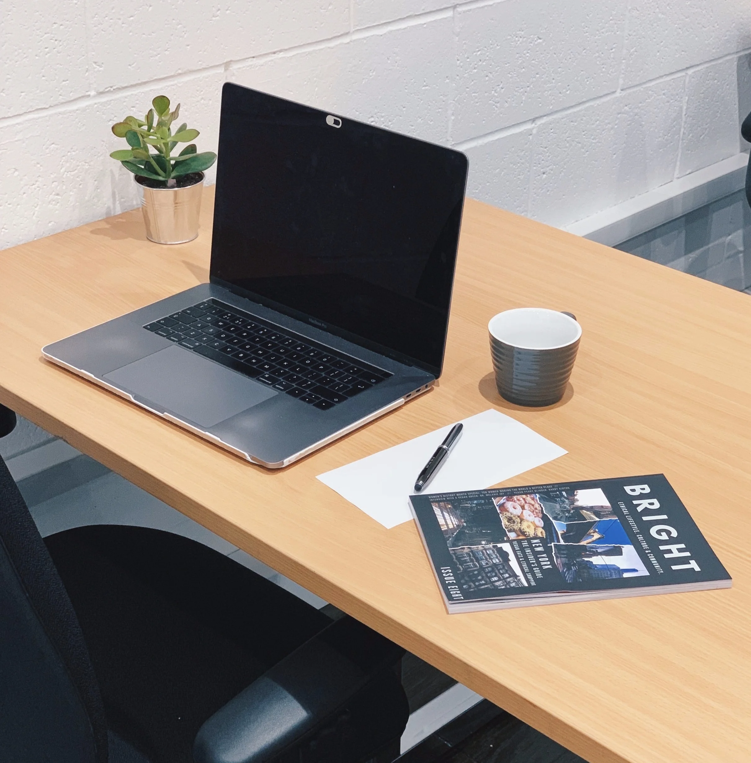 The+BRIGHT+Club+-+workspace+coworking+space+vegan+members+club.jpg