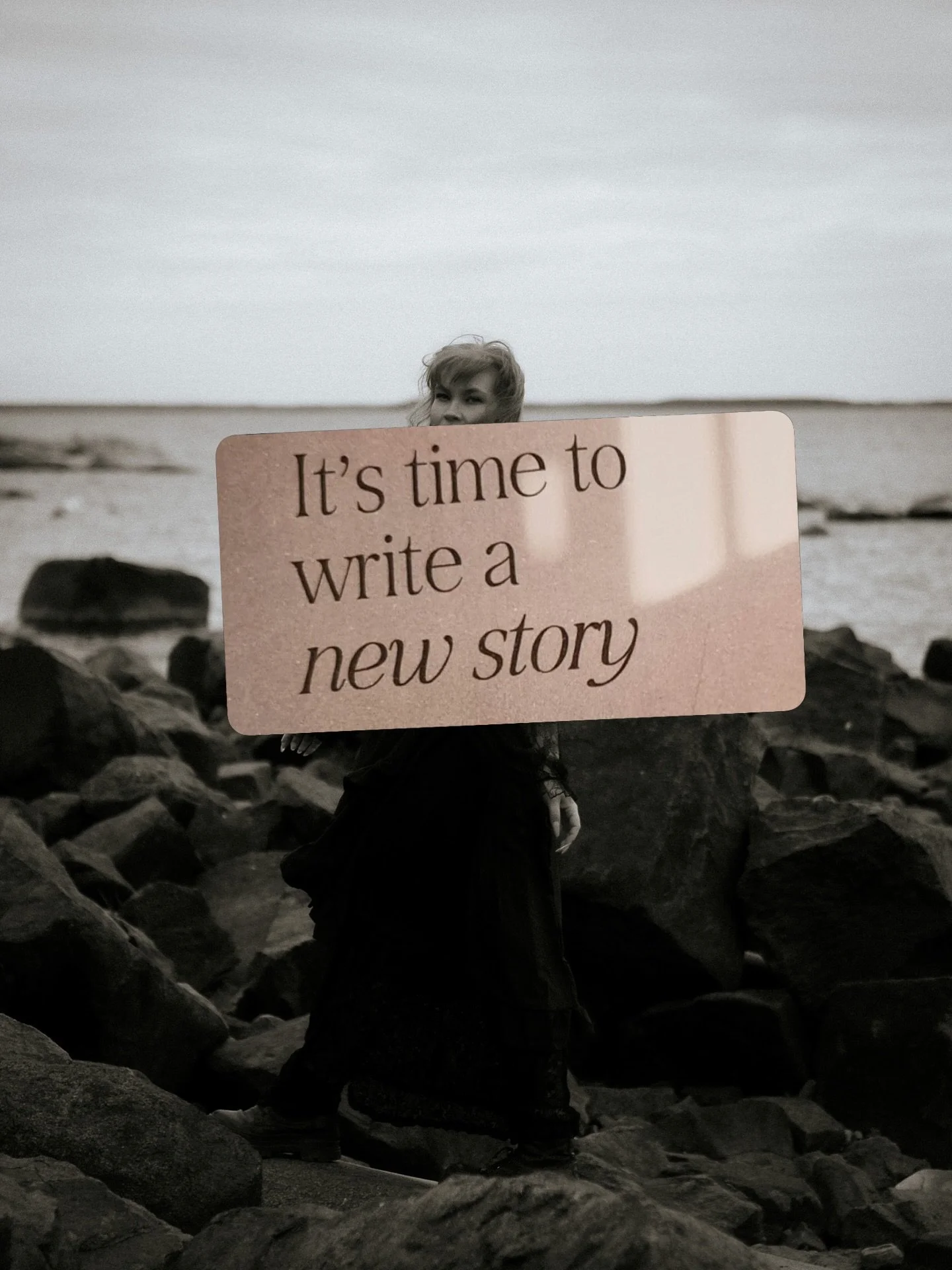 It&rsquo;s time to write your story? Are you looking for a storyteller? 📸 

Kuvissa upea @mariellaalhonpaa mun suosikkipaikassa 🌊

📅 kev&auml;t/ kes&auml; varattavissa! See you 😘