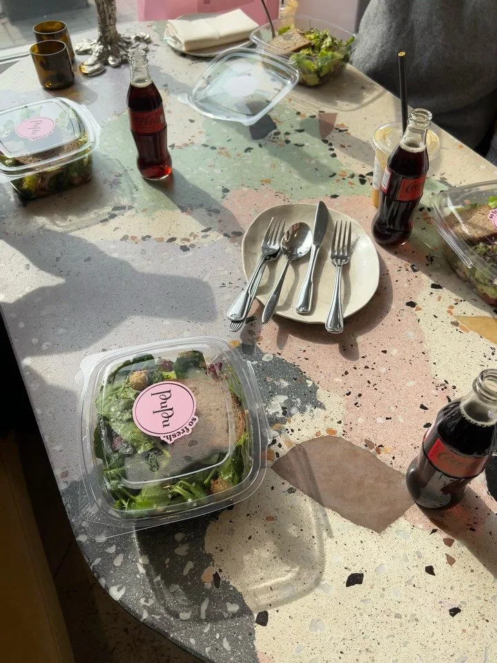 2 years ago&hellip; behind the chair and camera. Vero Modan juhlakampanja oli yks mun mieleenpainuvin ty&ouml;projekti! ❤️&zwj;🔥

Mallina ihana @heidistromberg ja p&auml;iv&auml;ss&auml; mukana ihana tiimi ✨