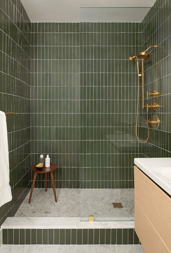 decoratrice interieur salle de bain rennes vert doré faience.jpg