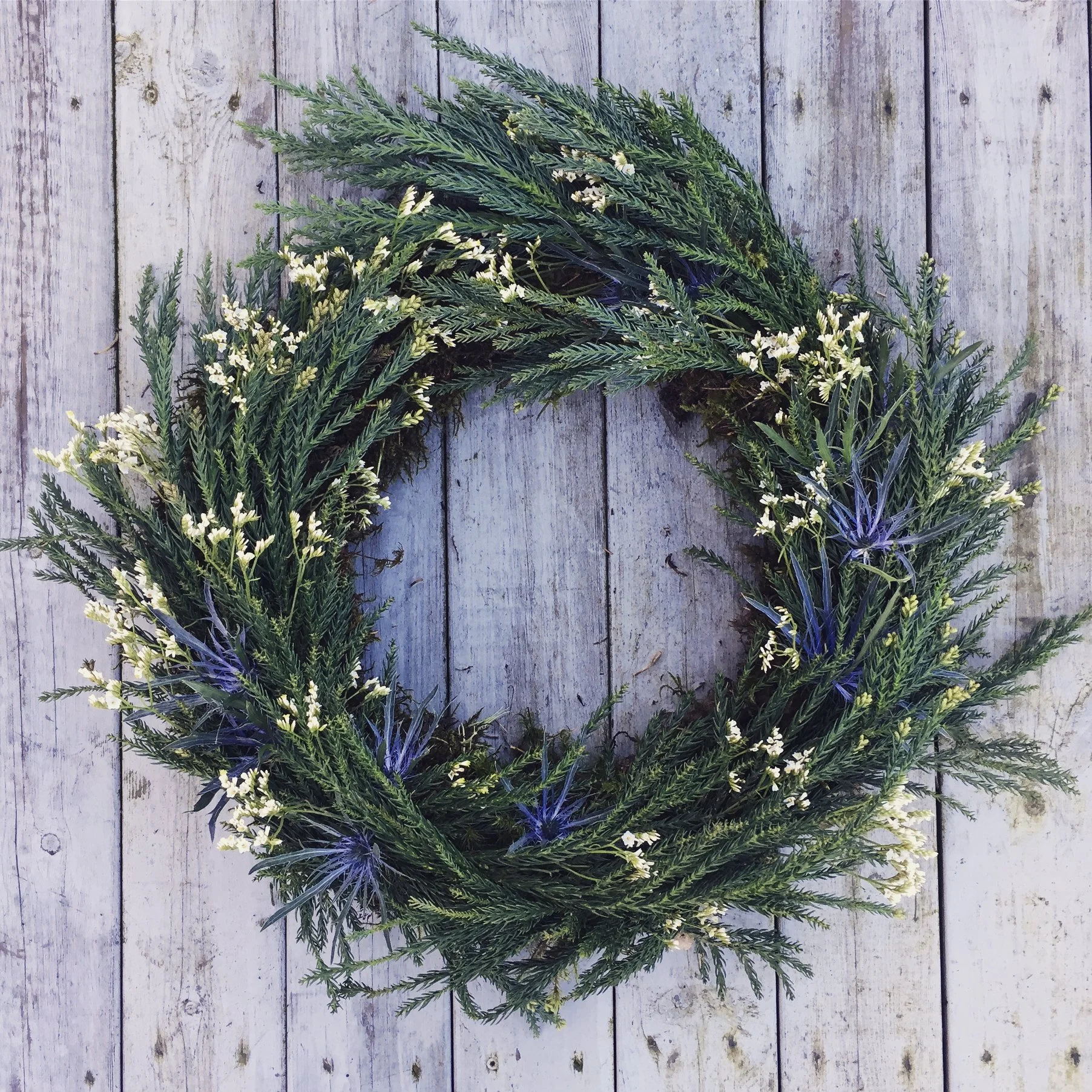christmaswreath-2018-02-seaholly.jpg
