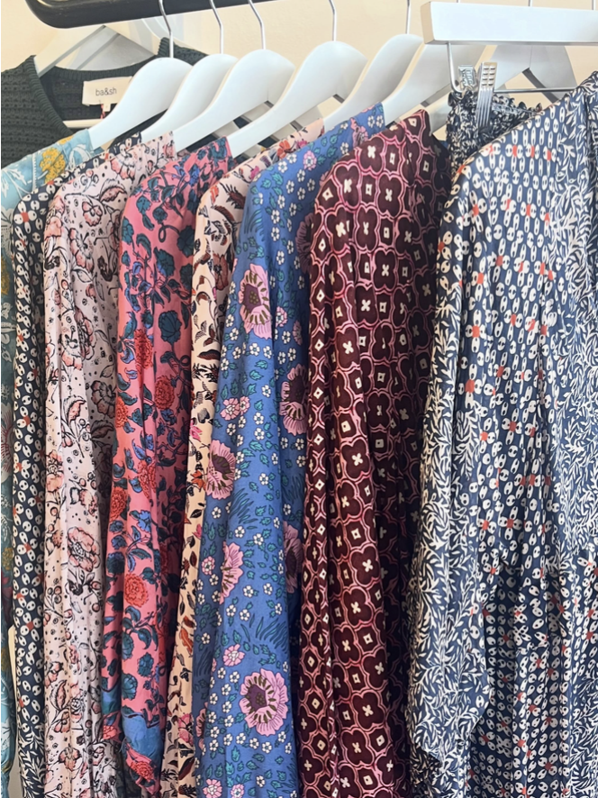 loveduck clothing racks