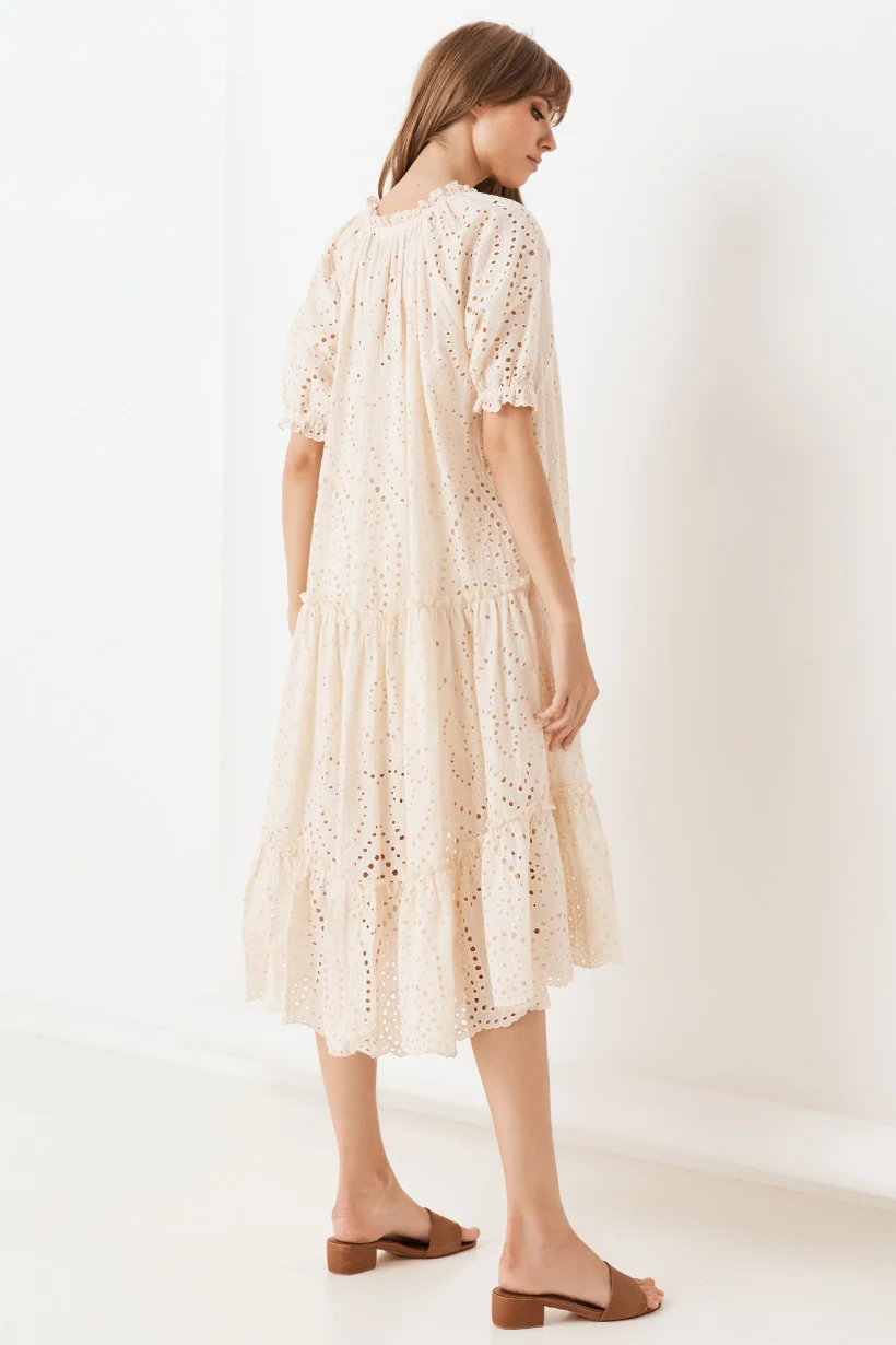 Spell-Fairytale-Anglaise-Gown-Cream-Shot-48-020.jpg