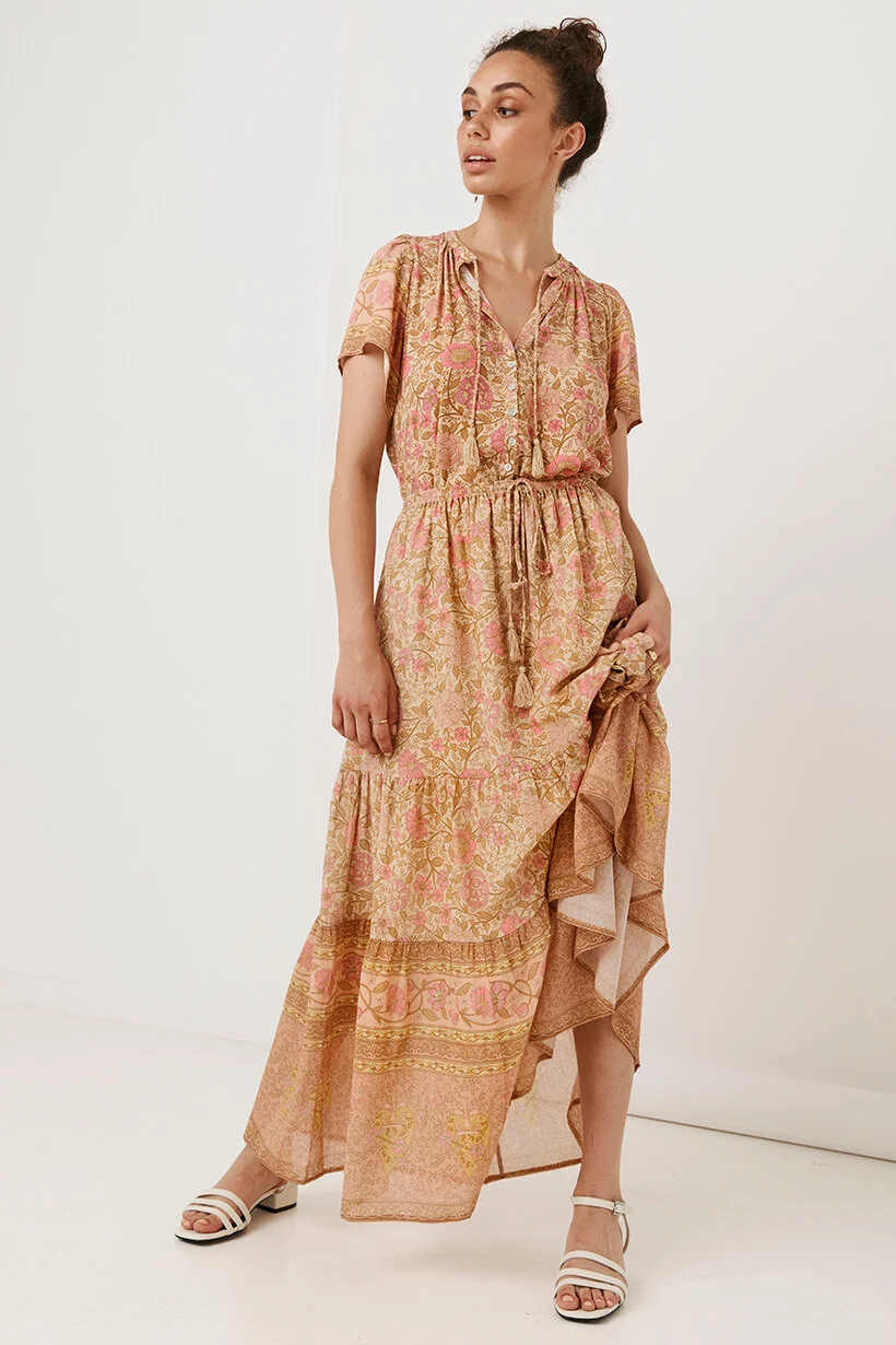 Spell-LoveStoryBohoSkirt-PeachBlossom-950.jpg