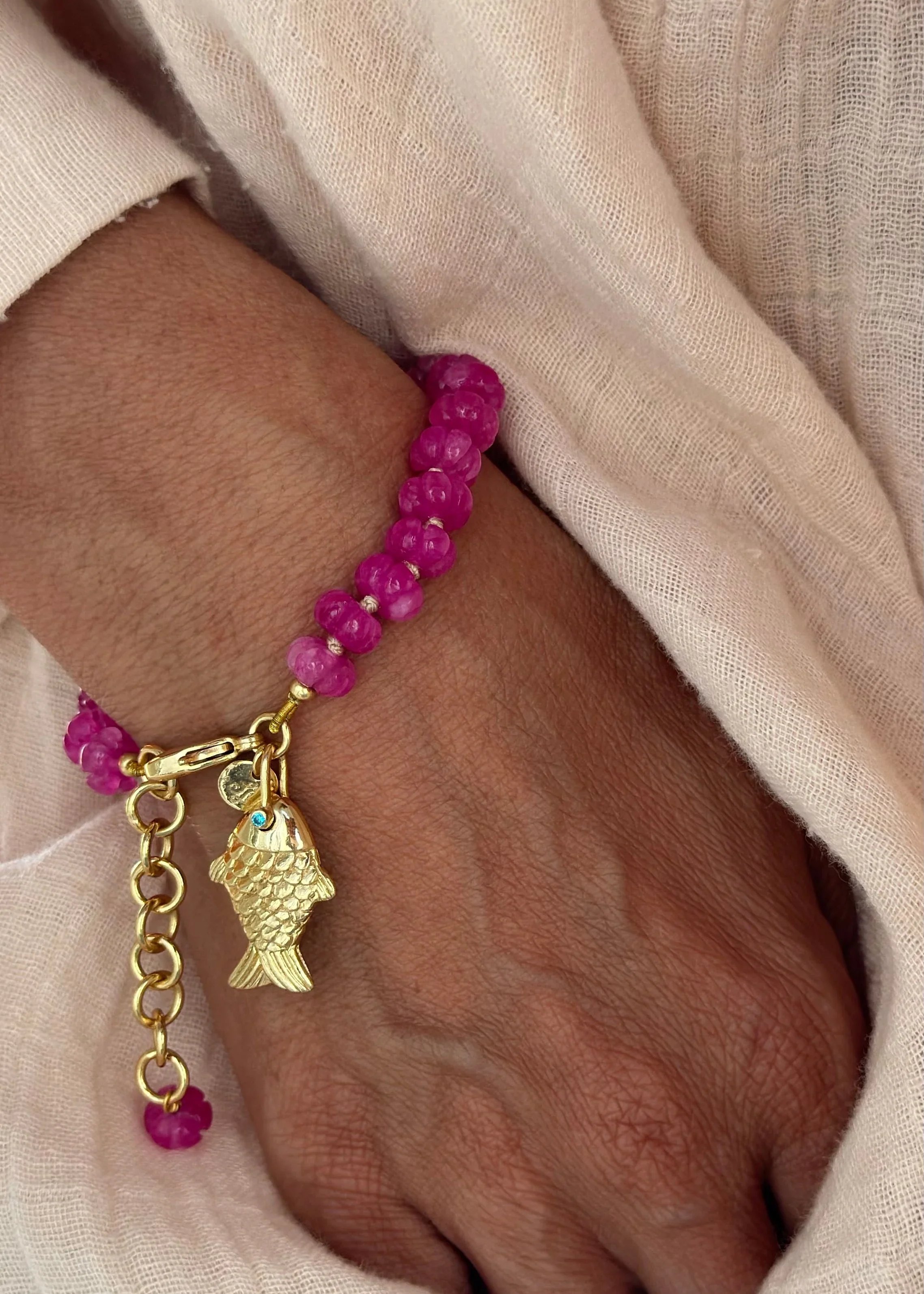 Sara Lashay Raani bracelet fuchsia on model