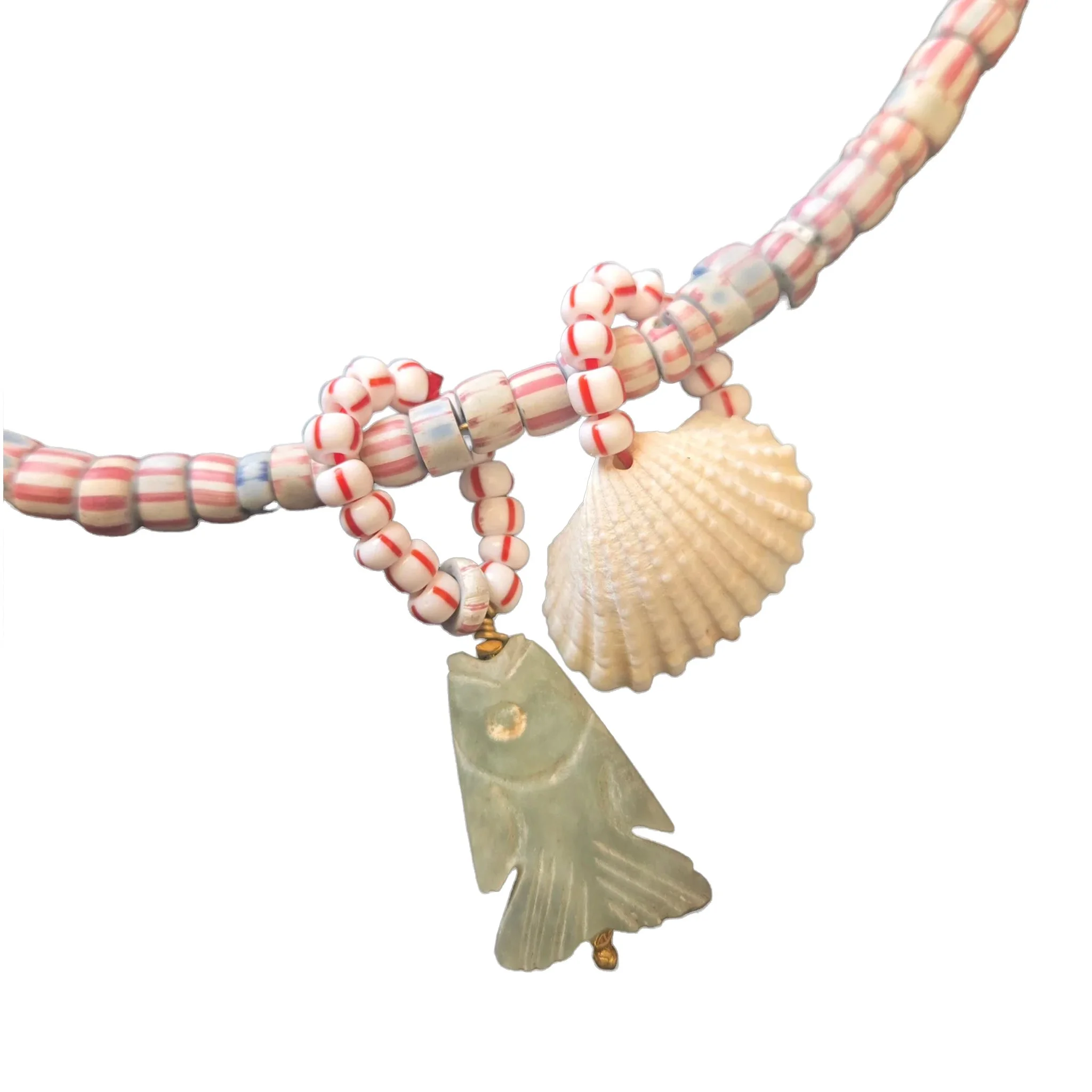 MW_shell_necklace02.jpg